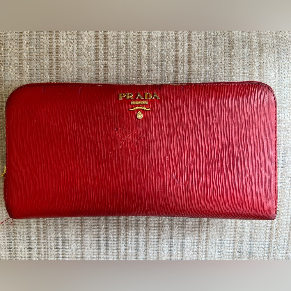 🔴Authentic PRADA Red Wallet🔴 - Picture 2 of 13